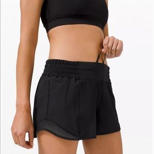 Black Lulu shorts xs